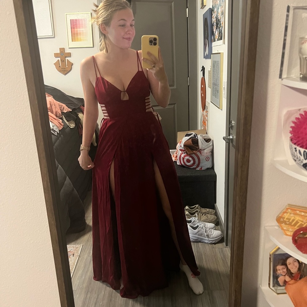 Fame & Partners Long Burgundy Dress